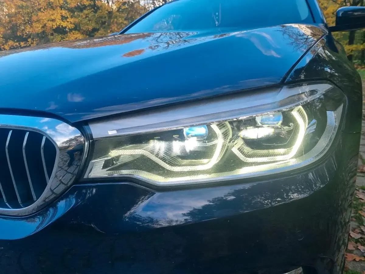 Gebraucht BMW 530 Executive 268 PS (197 kW) 2018 Blau Kombi