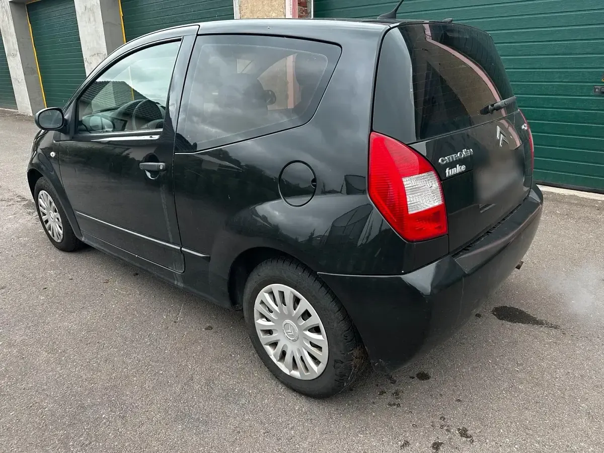 Gebraucht Citroën C2 60 PS (44 kW) 2009 Schwarz Kleinwagen