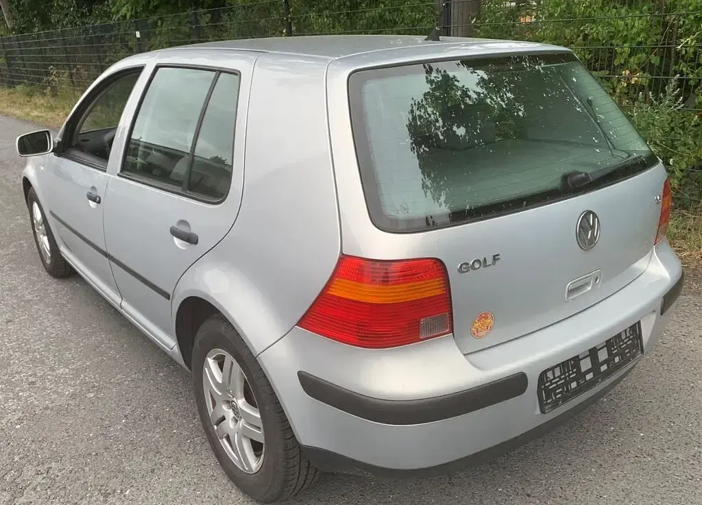 Gebraucht VW Golf III Basis 101 PS (74 kW) 1999 Silber Limousine
