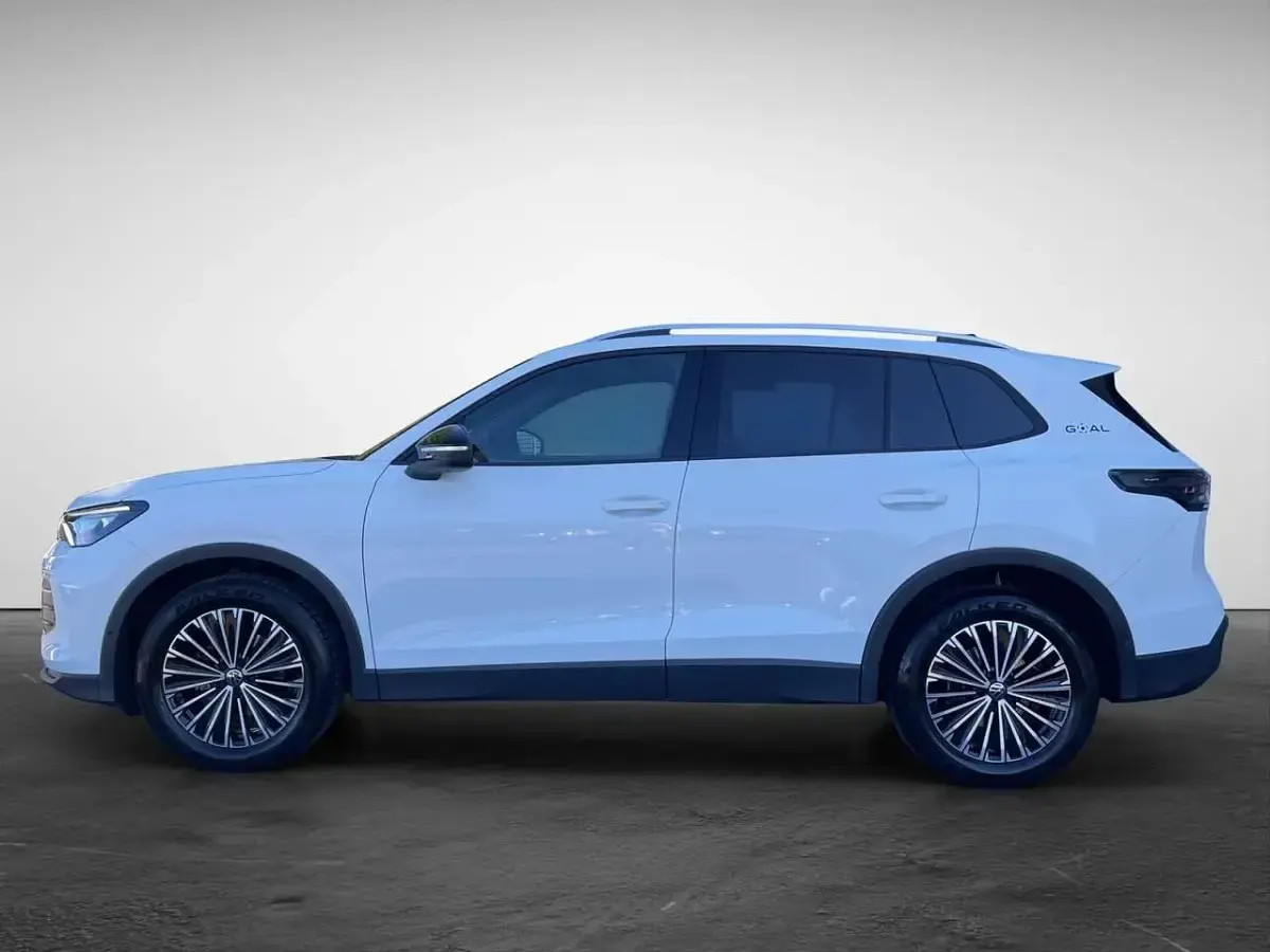 Gebraucht VW Tiguan Goal 150 PS (110 kW) 2025 Pure white SUV