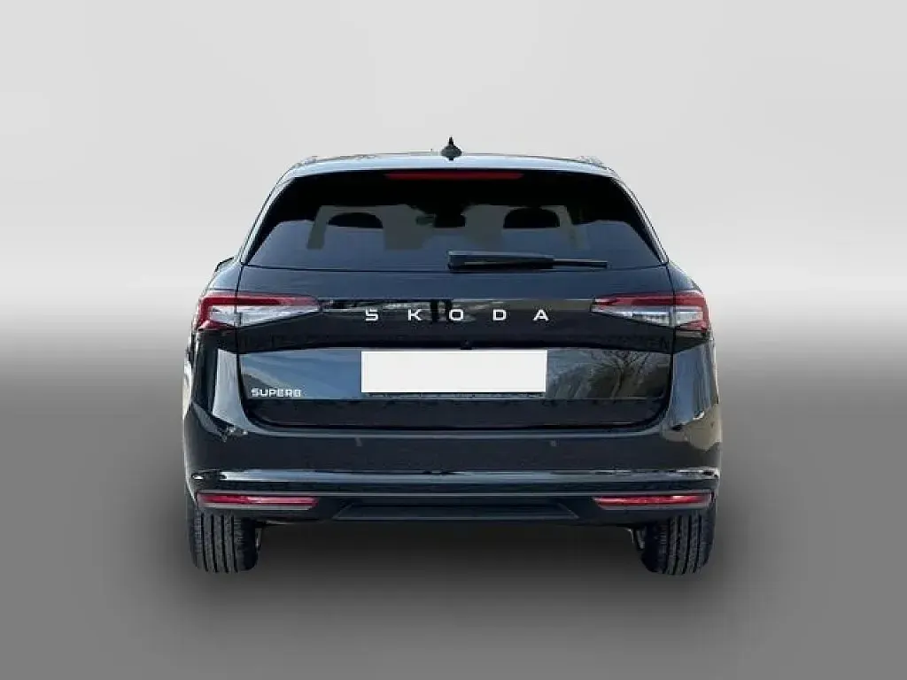 Neu Skoda Superb Selection 150 PS (110 kW) 2026 Schwarz