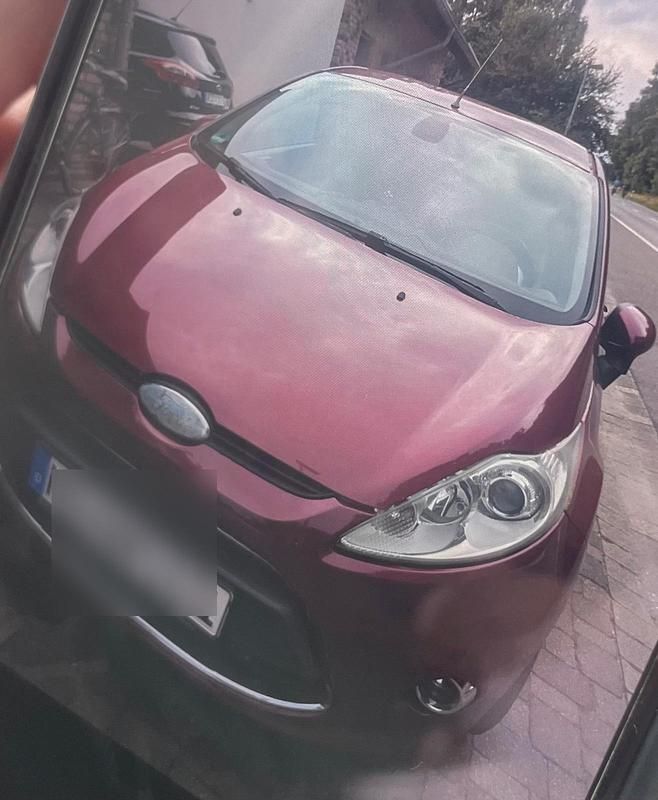 Andere farben Gebraucht 2009 Ford Fiesta Kleinwagen | 2.200 € - Bild 1/4