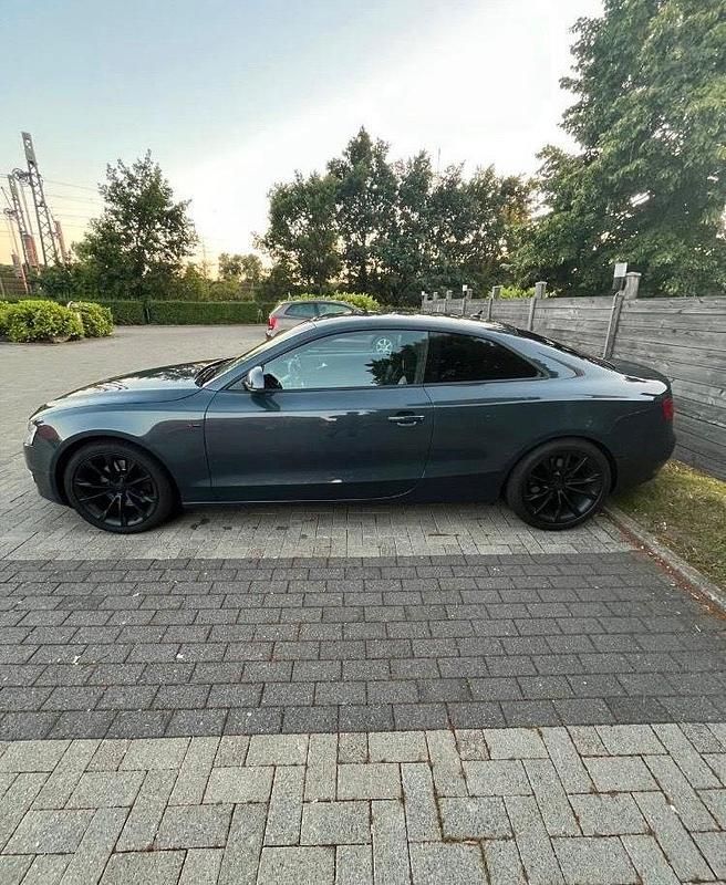 Gebraucht Audi A5 239 PS (175 kW) 2009 Grau Coupé