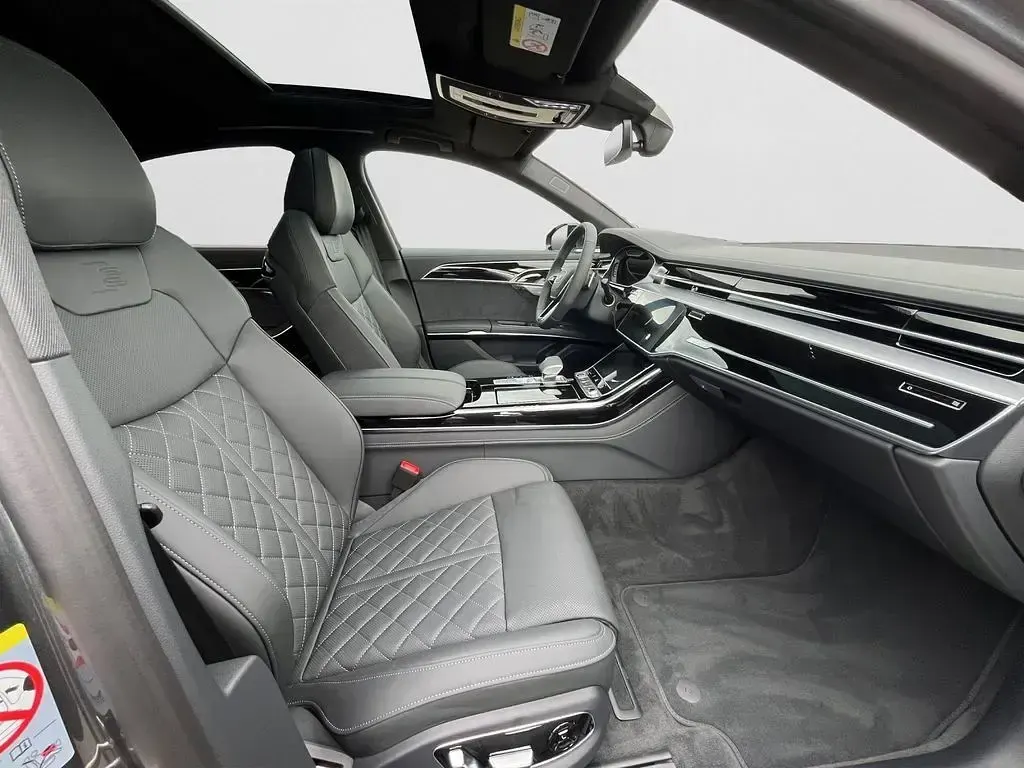 Gebraucht Audi A8 Comfort 286 PS (210 kW) 2026 Grau Limousine