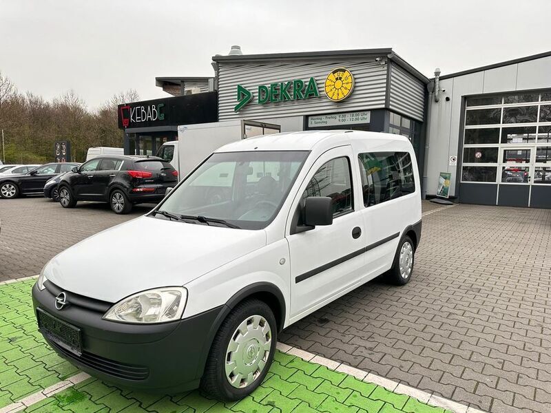 Gebraucht Opel Combo Basis 94 PS (69 kW) 2007 Weiß Van / Kleinbus