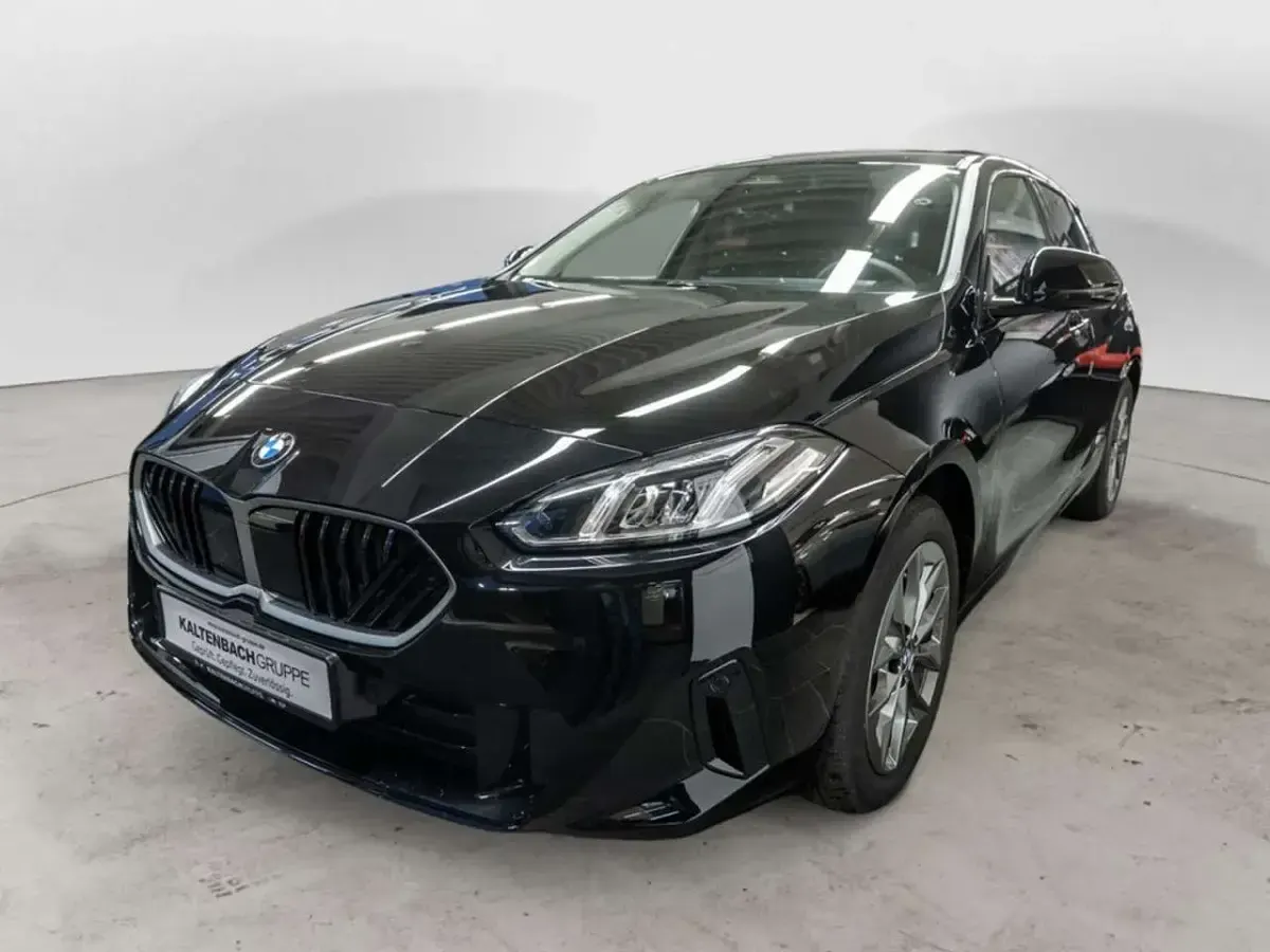 Neu BMW 120 170 PS (125 kW) 2026 Schwarz Kleinwagen