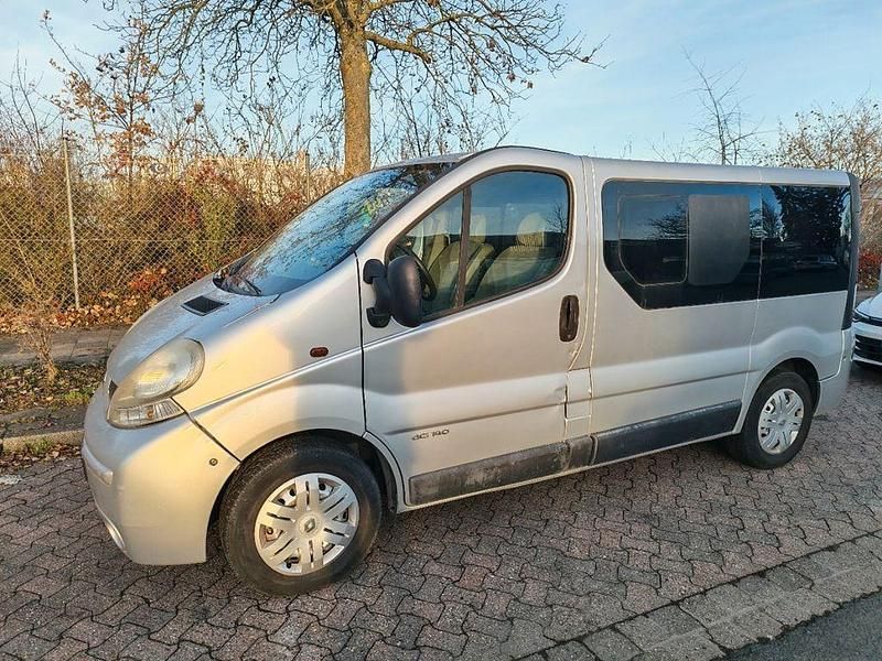 Grau Gebraucht 2006 Renault Trafic Van / Kleinbus | 2.880 € (Superpreis) - Bild 1/4