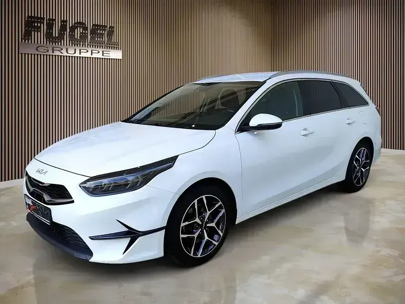 Gebraucht Kia Ceed Sportswagon 160 PS (117 kW) 2023 Weiß Kombi
