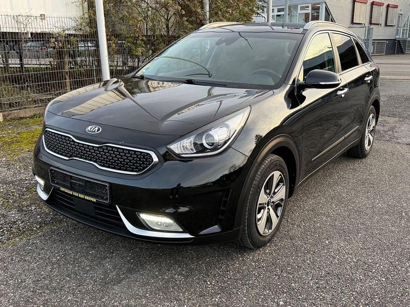 Schwarz Gebraucht 2016 Kia Niro Vision SUV | 12.900 € (Guter Preis) - Bild 1/4