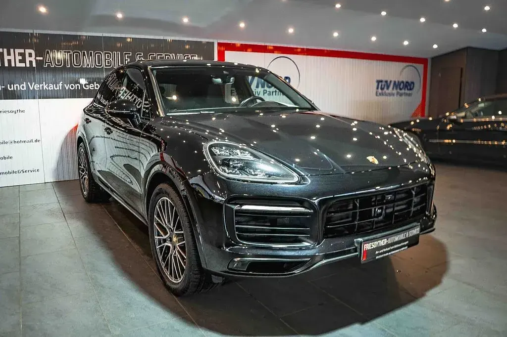 Gebraucht Porsche Cayenne S Sport 441 PS (324 kW) 2018 Schwarz SUV