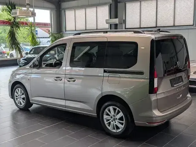 Gebraucht VW Caddy Life 114 PS (83 kW) 2022 Beige Van / Kleinbus