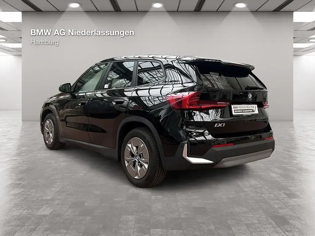 Gebraucht BMW iX1 Performance 200 kW (272 PS) 2023 Schwarz SUV