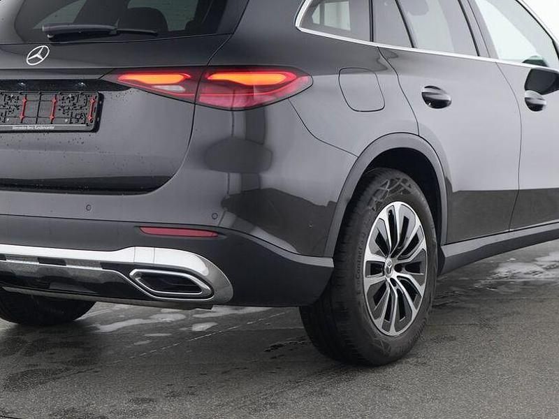 Gebraucht Mercedes GLC200 Avantgarde 204 PS (150 kW) 2024 Andere SUV