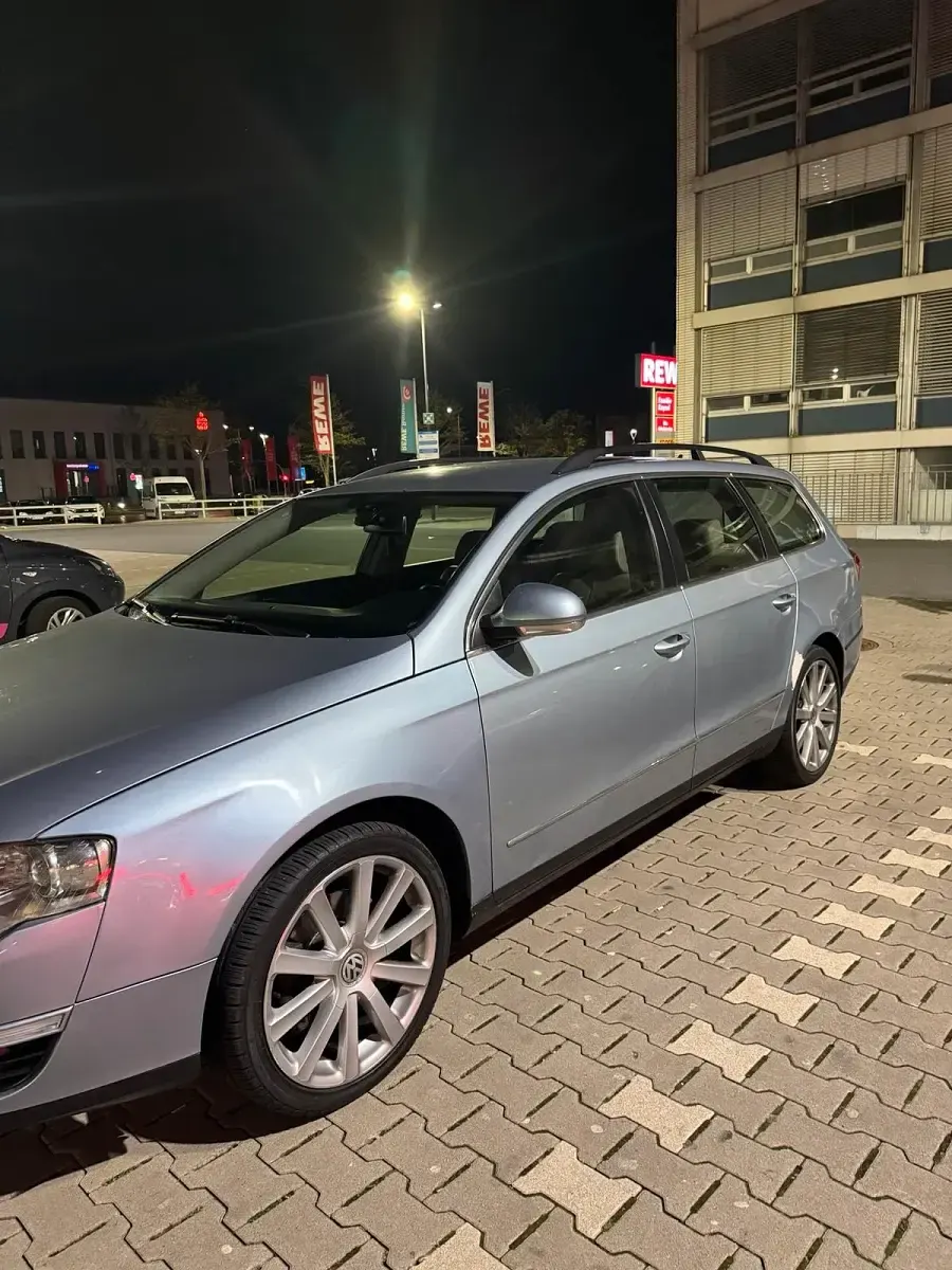 Usata VW Passat 177 CV (130 kW) 2009 Andere farben Station wagon
