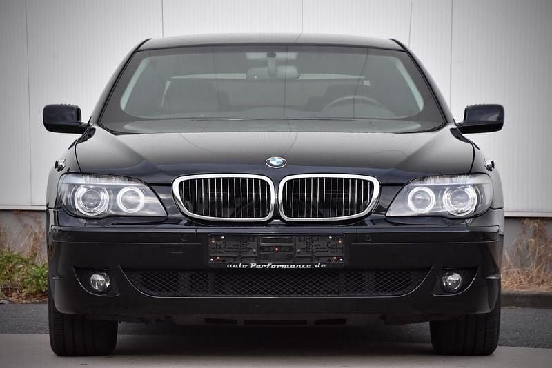 Gebraucht BMW 760L 445 PS (327 kW) 2006 Schwarz Limousine