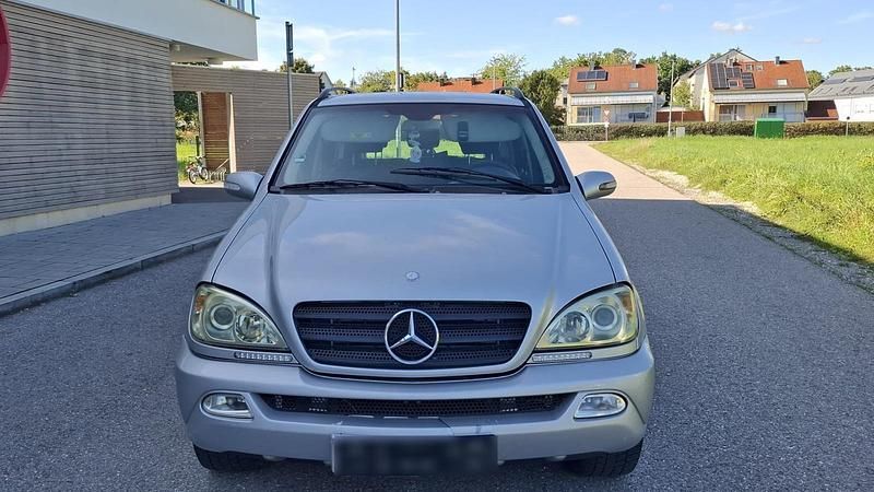 Gebraucht Mercedes ML270 163 PS (119 kW) 2003 SUV