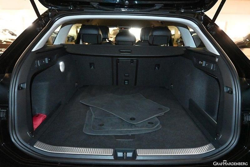 Gebraucht VW Passat Business 150 PS (110 kW) 2025 Schwarz Limousine