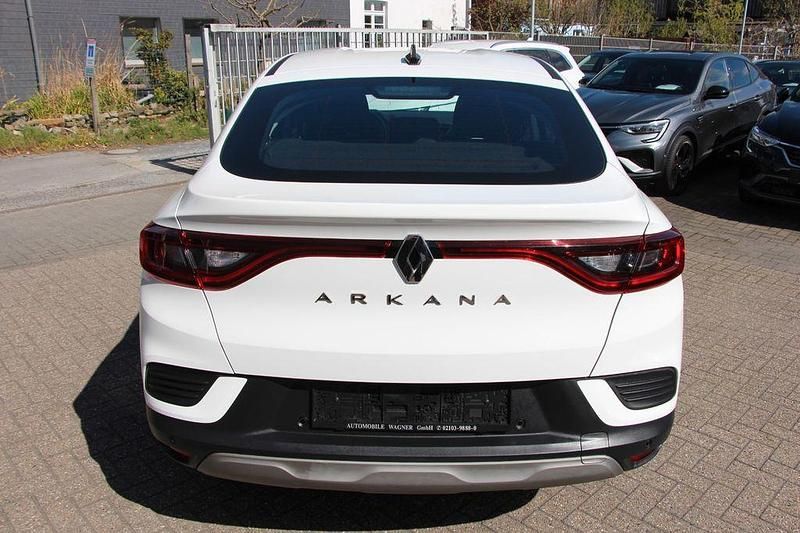 Gebraucht Renault Arkana Equilibre 140 PS (102 kW) 2023 Weiß SUV