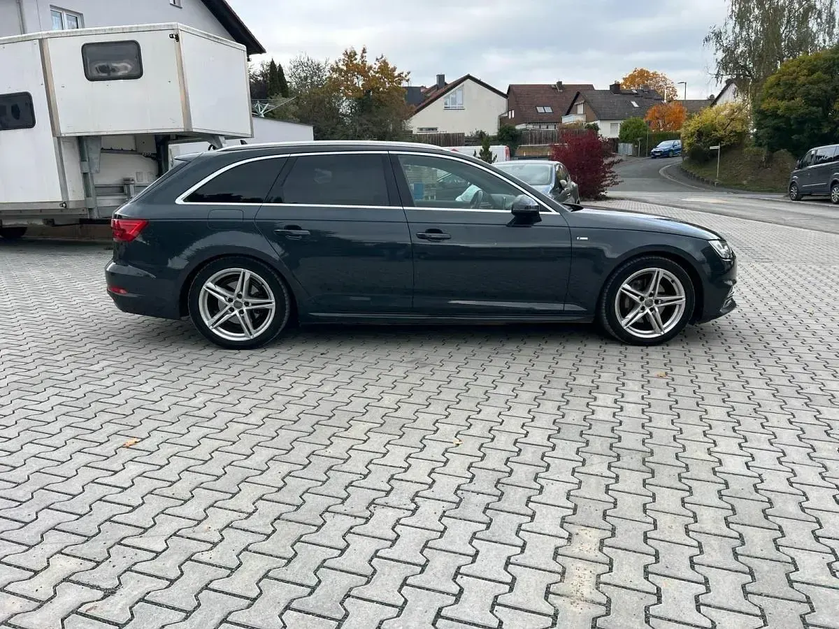 Gebraucht Audi A4 S-Line 190 PS (139 kW) 2016 Grau Kombi