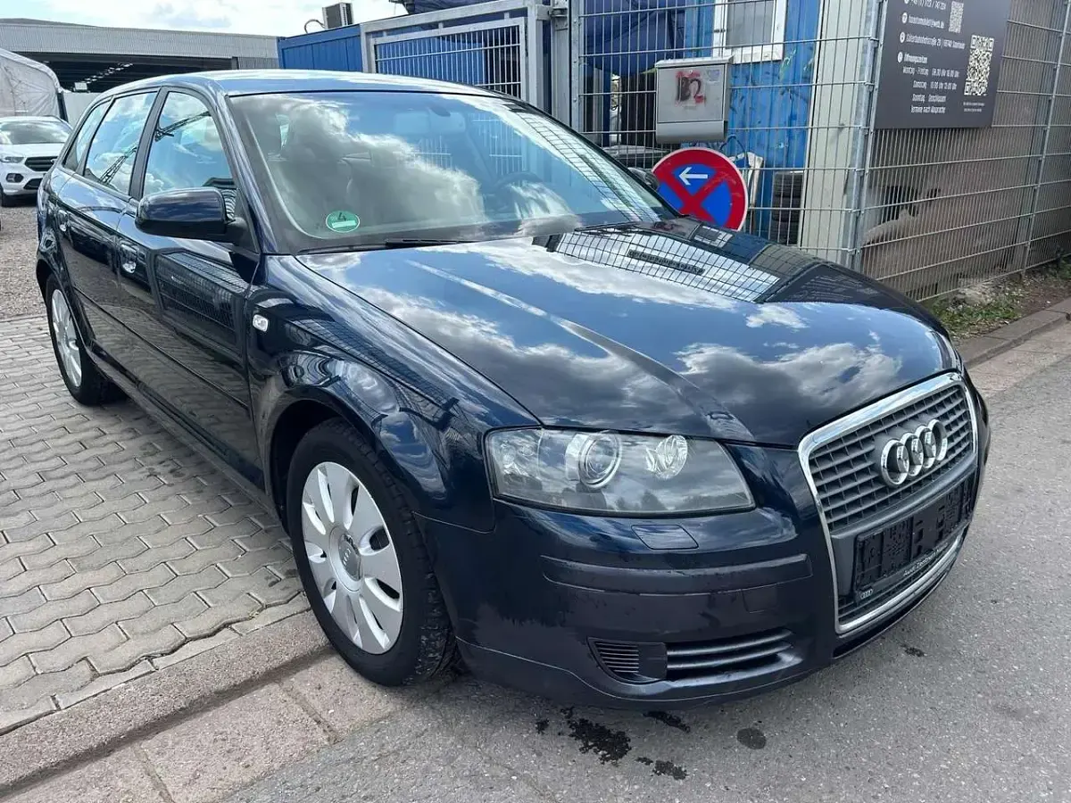 Gebraucht Audi A3 Attraction 105 PS (77 kW) 2007 Tiefseeblau perleffekt Kleinwagen