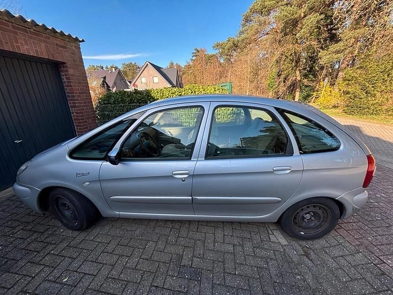 Gebraucht Citroën Xsara 115 PS (84 kW) 2002 Silber Van / Kleinbus