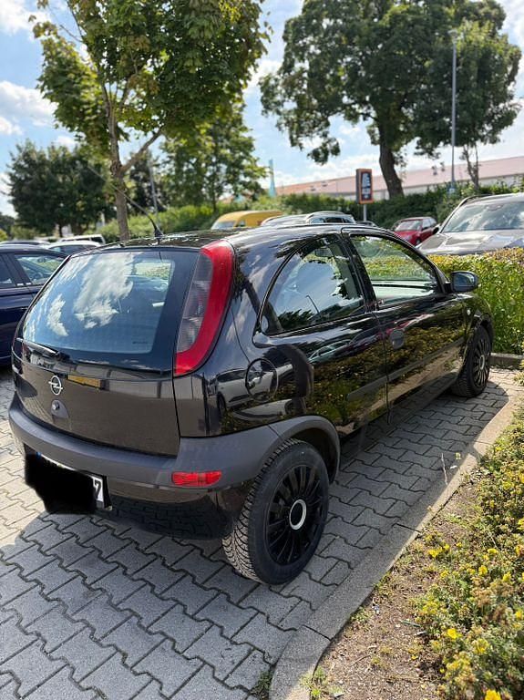 Schwarz Gebraucht 2002 Opel Corsa Eco Limousine | 1.500 € (Fairer Preis) - Bild 1/4