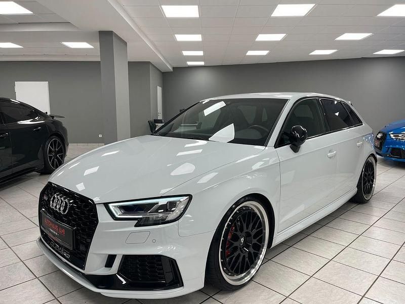 Gebraucht Audi RS3 Ambiente 400 PS (294 kW) 2018 Weiß Limousine