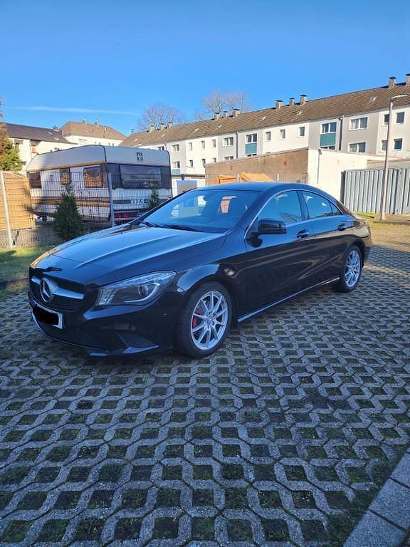 Gebraucht Mercedes CLA220 177 PS (130 kW) 2014 Schwarz Limousine