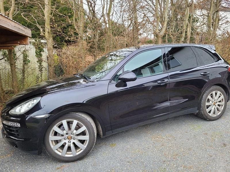 Schwarz Gebraucht 2011 Porsche Cayenne SUV | 17.000 € (Superpreis) - Bild 1/4