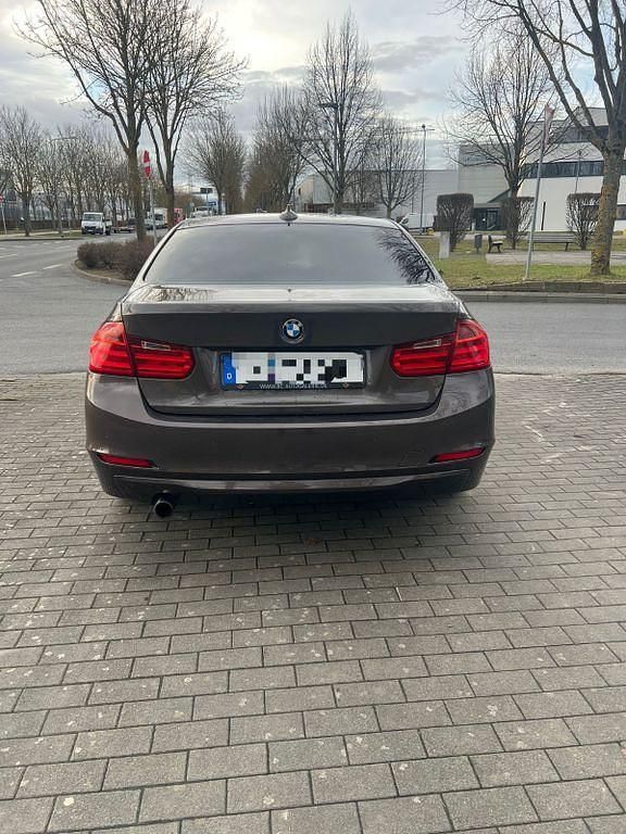 Gebraucht BMW 316 116 PS (85 kW) 2012 Limousine