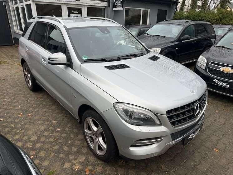 Gebraucht Mercedes ML350 258 PS (189 kW) 2012 Silber SUV