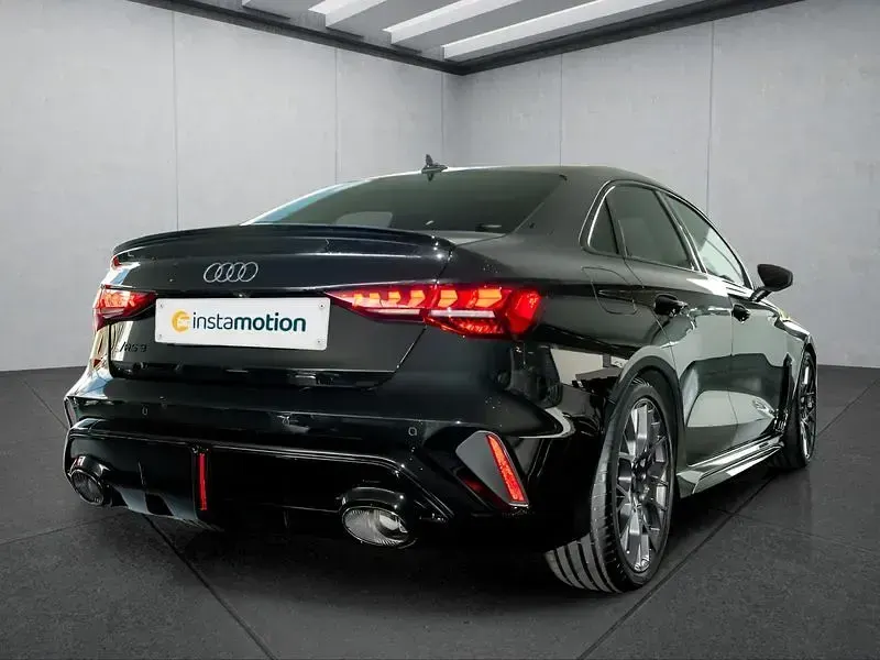 Gebraucht Audi RS3 400 PS (294 kW) 2026 Schwarz Limousine