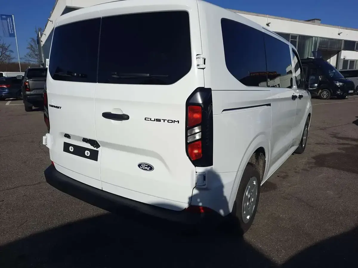 Neu Ford Transit Custom Trend 136 PS (100 kW) 2026 Weiß Kombi