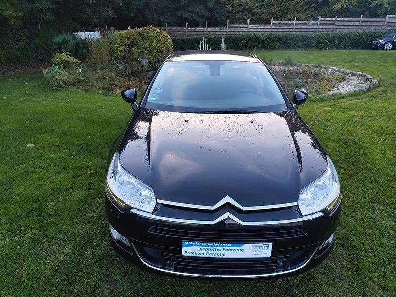 Schwarz Gebraucht 2011 Citroën C5 Tendance Limousine | 4.999 € (Fairer Preis) - Bild 1/2