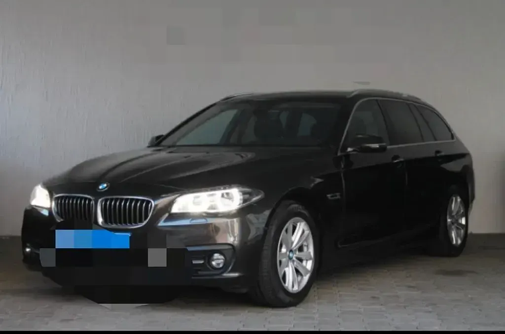 Gebraucht BMW 520 190 PS (139 kW) 2016 Braun Kombi
