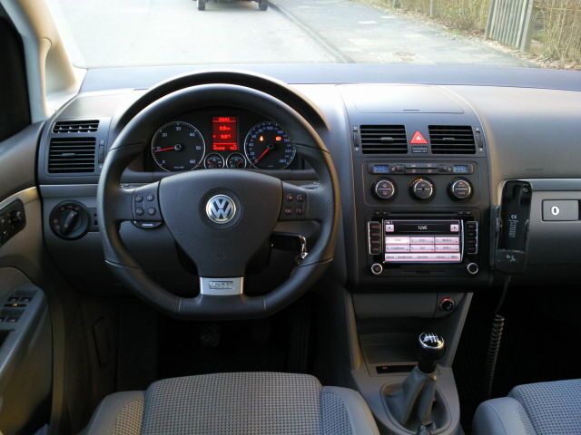 Gebraucht VW Touran Highline 185 PS (136 kW) 2004 Silber metallic Van / Kleinbus