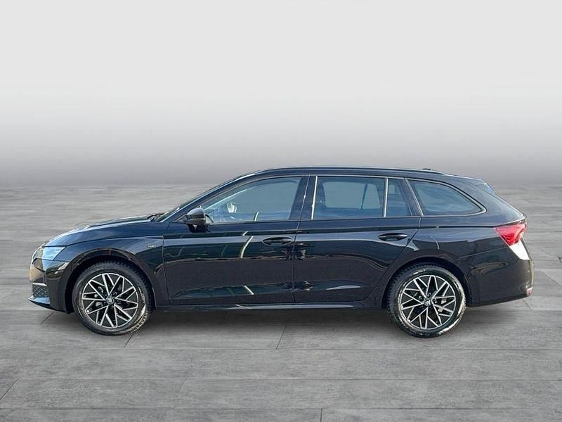 Gebraucht Skoda Octavia Selection 150 PS (110 kW) 2025 Blackmagic perleffekt Kombi