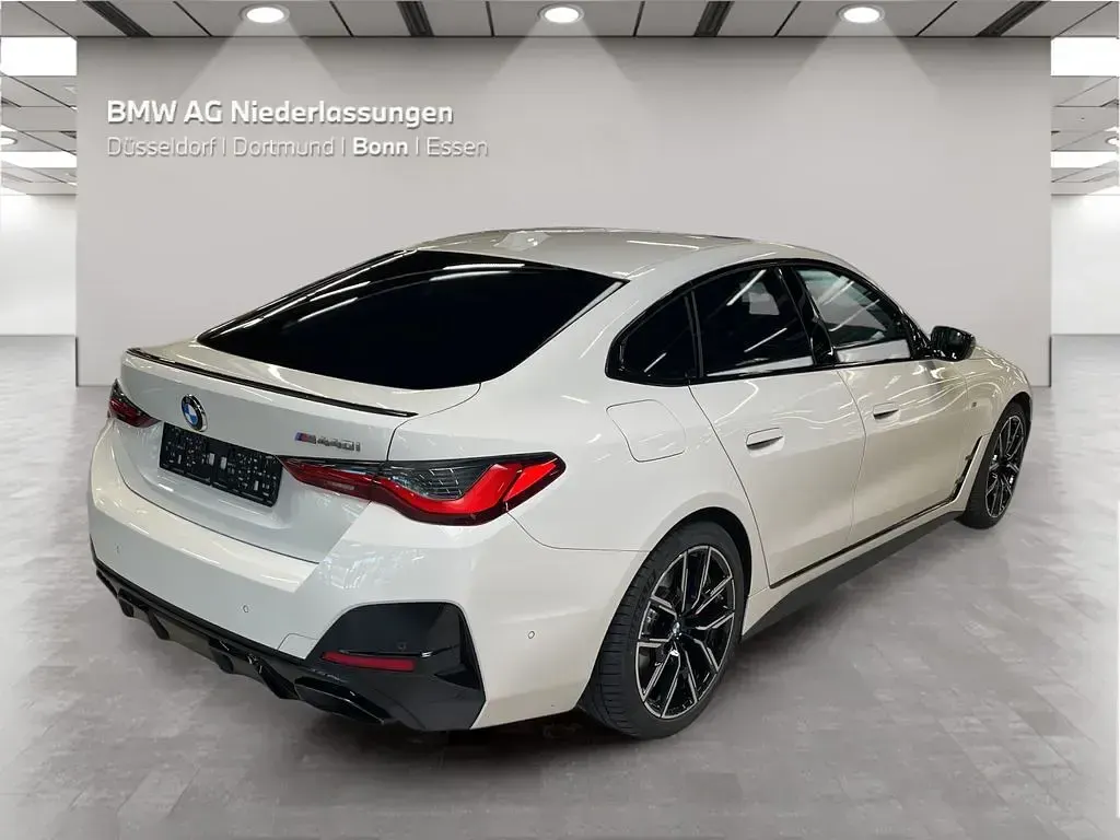 Gebraucht BMW M440 M Sport 374 PS (275 kW) 2023 Weiß Limousine