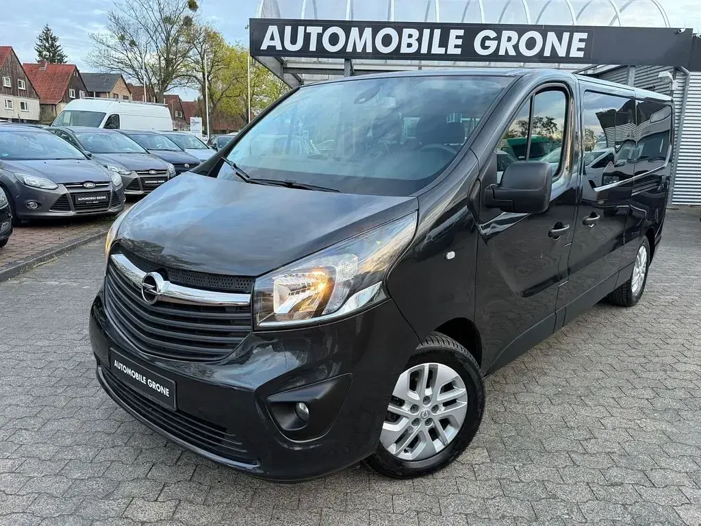 Gebraucht Opel Vivaro 145 PS (106 kW) 2016 Schwarz Van / Kleinbus