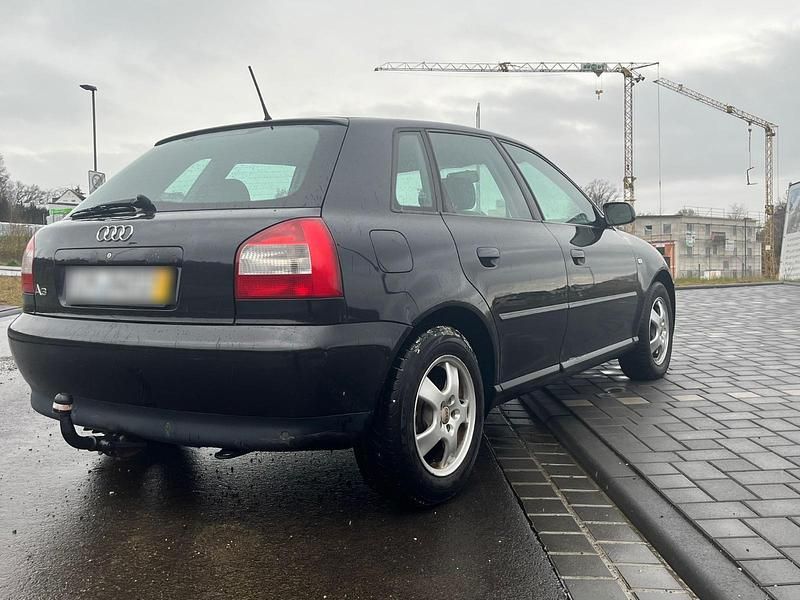 Gebraucht Audi A3 Ambition 102 PS (75 kW) 2002 Schwarz Kleinwagen