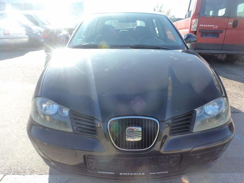 Schwarz Gebraucht 2005 Seat Ibiza Sport Limousine | 1.999 € (Etwas zu teuer) - Bild 1/4