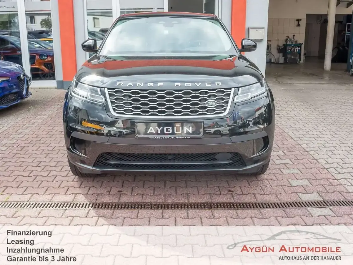 Gebraucht Land Rover Range Rover Velar 404 PS (297 kW) 2022 Santorini black SUV