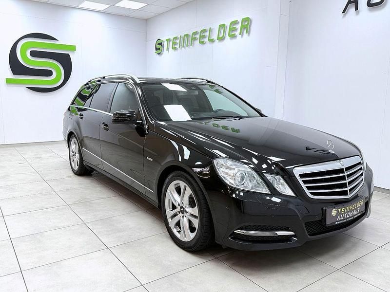 Schwarz Gebraucht 2010 Mercedes E220 Avantgarde Limousine | 7.490 € (Fairer Preis) - Bild 1/4