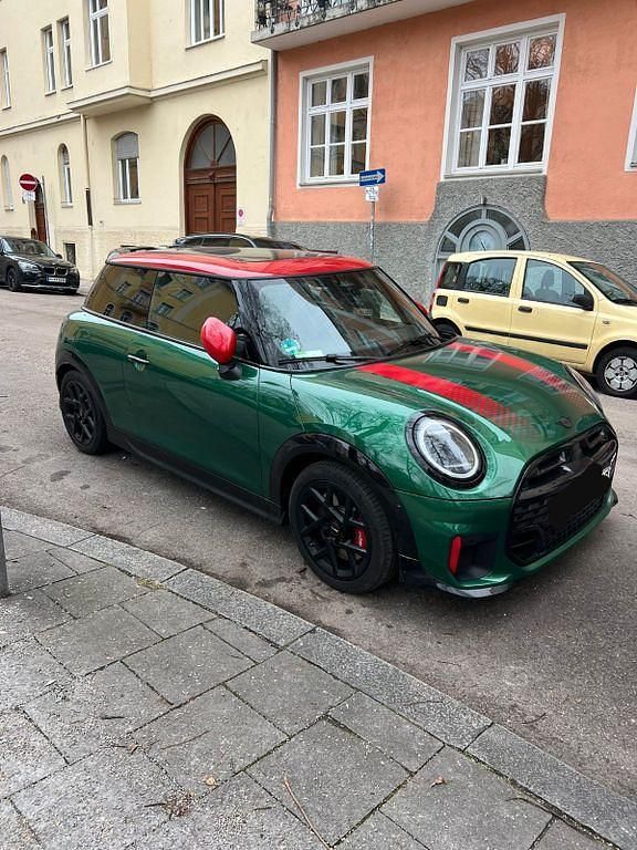 Gebraucht Mini John Cooper Works 231 PS (169 kW) 2025 Grün Kleinwagen