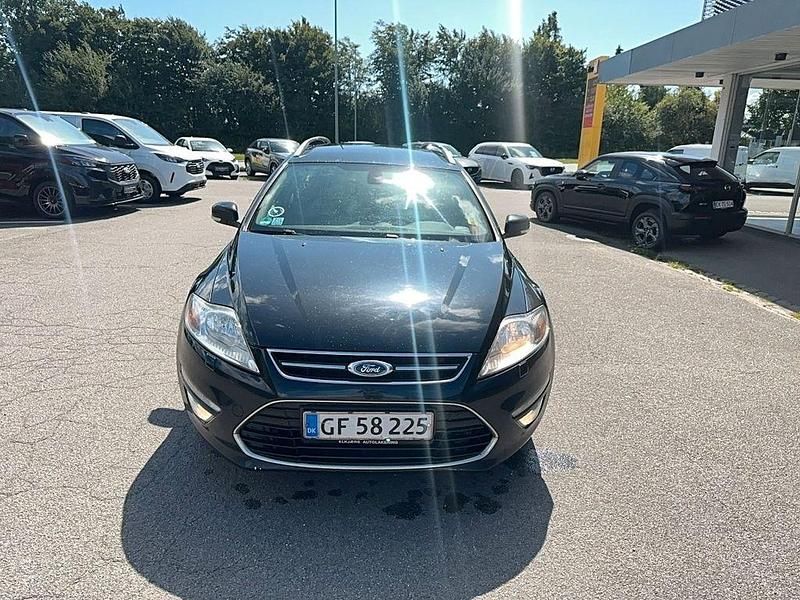 Schwarz Gebraucht 2011 Ford Mondeo Champions Edition Limousine | 2.200 € (Fairer Preis) - Bild 1/4
