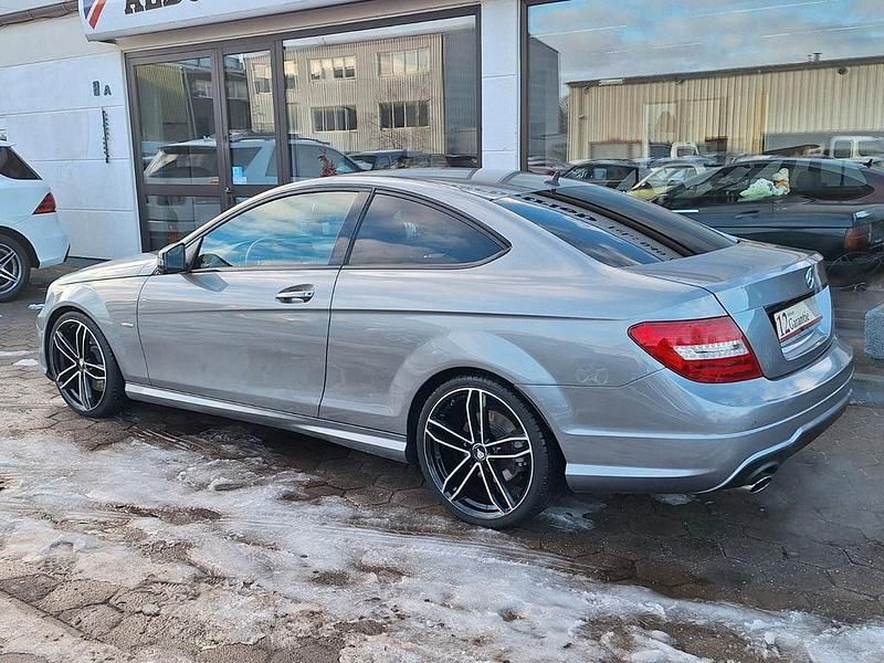 Gebraucht Mercedes C250 204 PS (150 kW) 2013 Silber