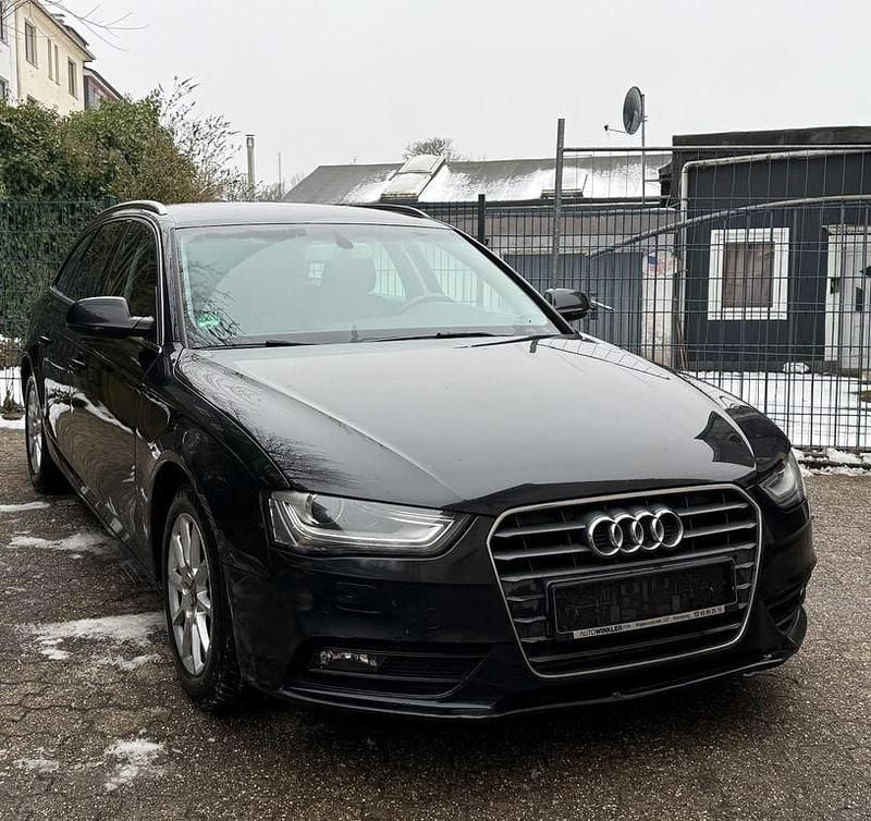 Gebraucht Audi A4 Attraction 136 PS (100 kW) 2014 Schwarz Kombi