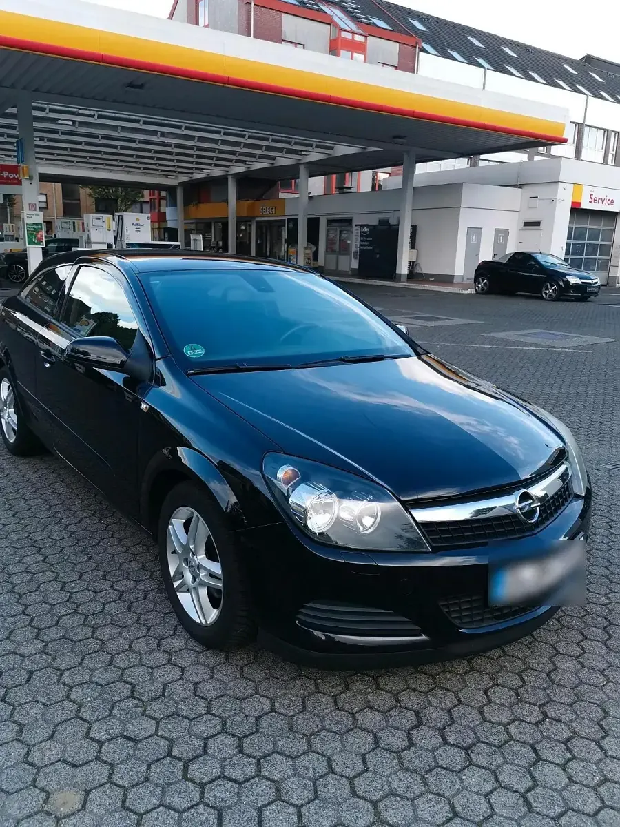 Gebraucht Opel Astra GTC 105 PS (77 kW) 2007 Schwarz Coupé