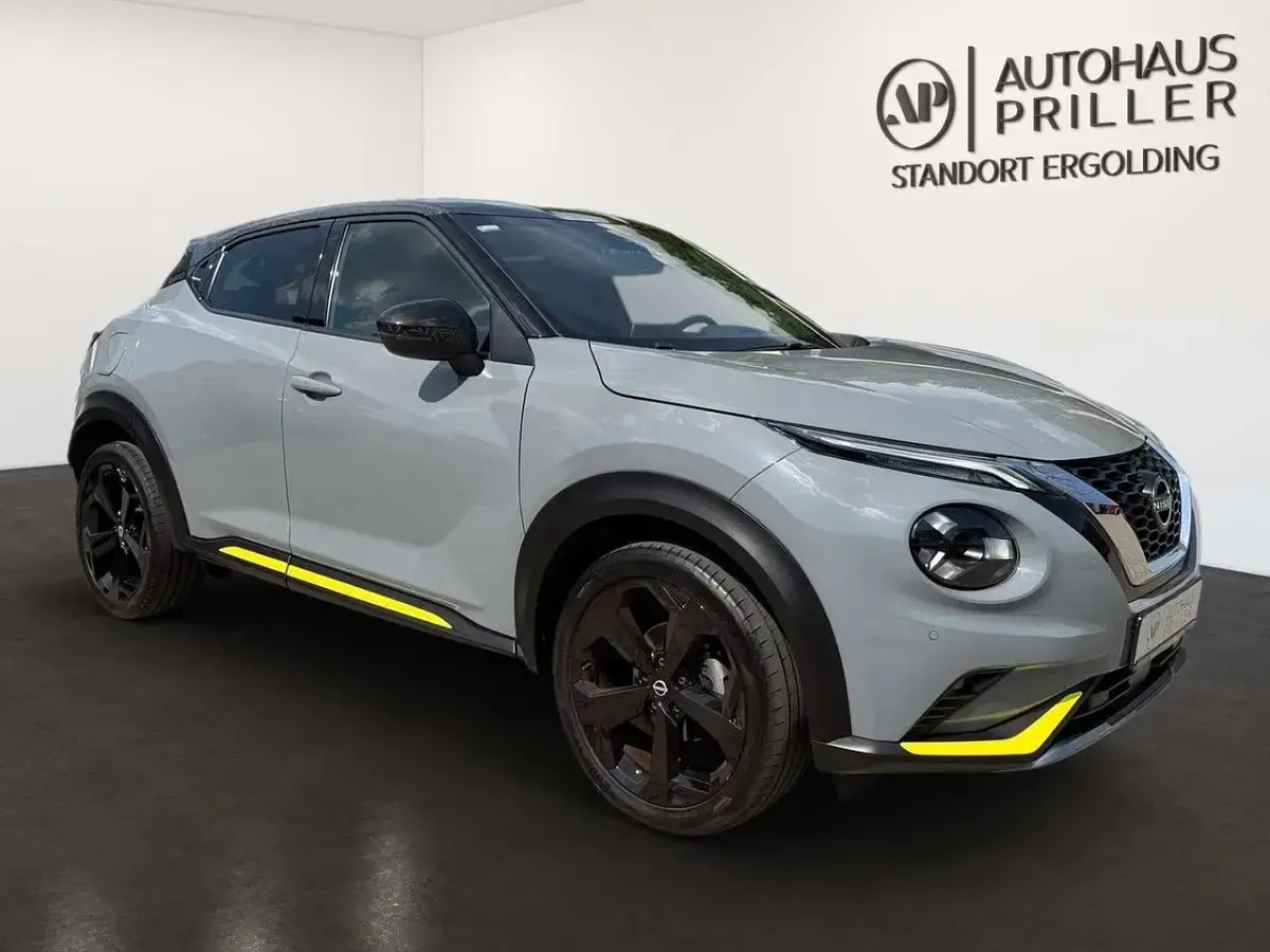 Gebraucht Nissan Kiiro 114 PS (83 kW) 2022 Ceramic grey p/black m SUV