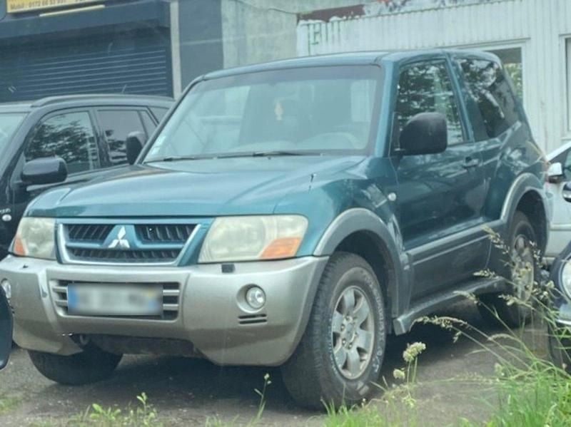 Grün Gebraucht 2003 Mitsubishi Pajero SUV | 8.200 € (Fairer Preis) - Bild 1/1